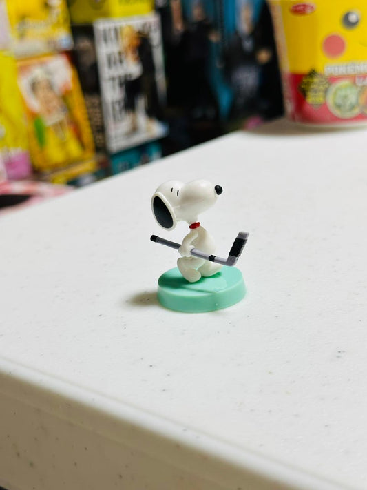Mini Figura Snoopy Hockey Chocoegg